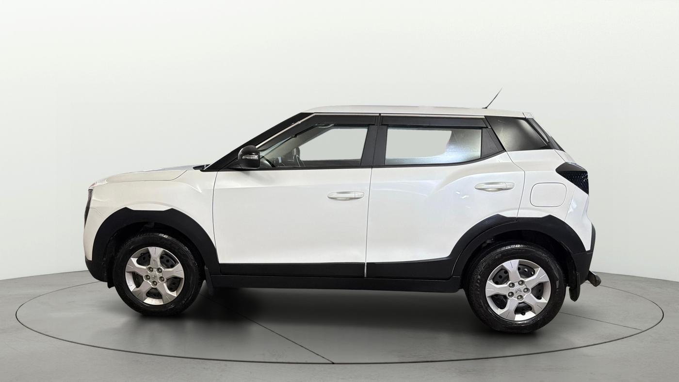 2024 Mahindra XUV 3XO MX3 1.2 L TCMPFi, Petrol, Manual, 6,765 km, Left Side