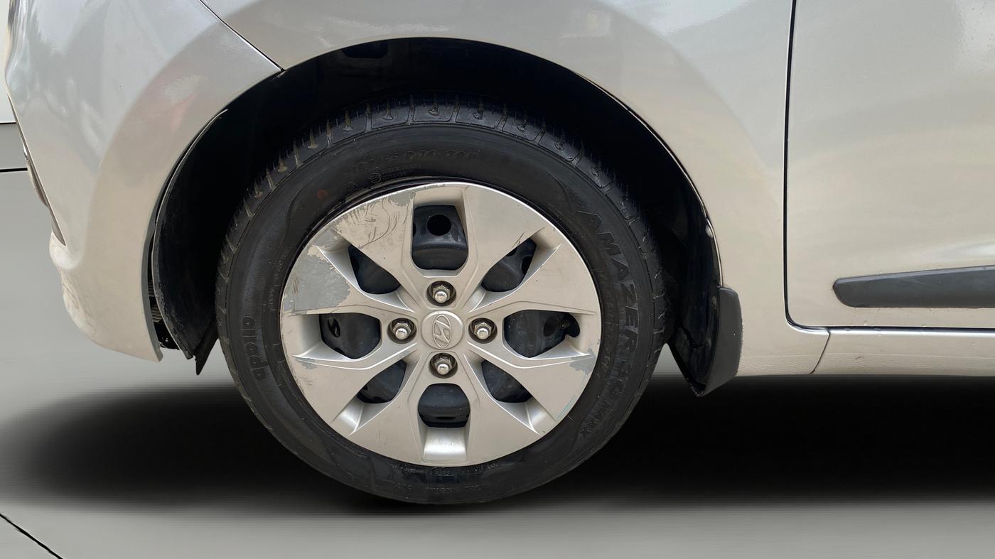 2015 Hyundai Xcent S 1.2, Petrol, Manual, 98,564 km, Left Front Wheel