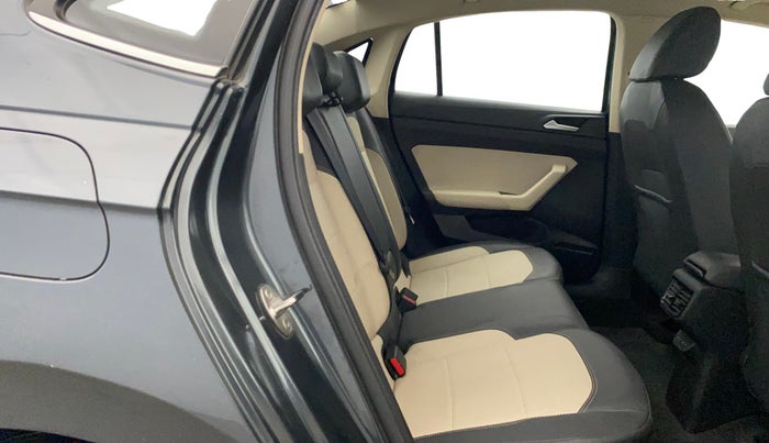 2023 Volkswagen VIRTUS TOPLINE TSI 1.0 AT, Petrol, Automatic, 59,729 km, Right Side Rear Door Cabin