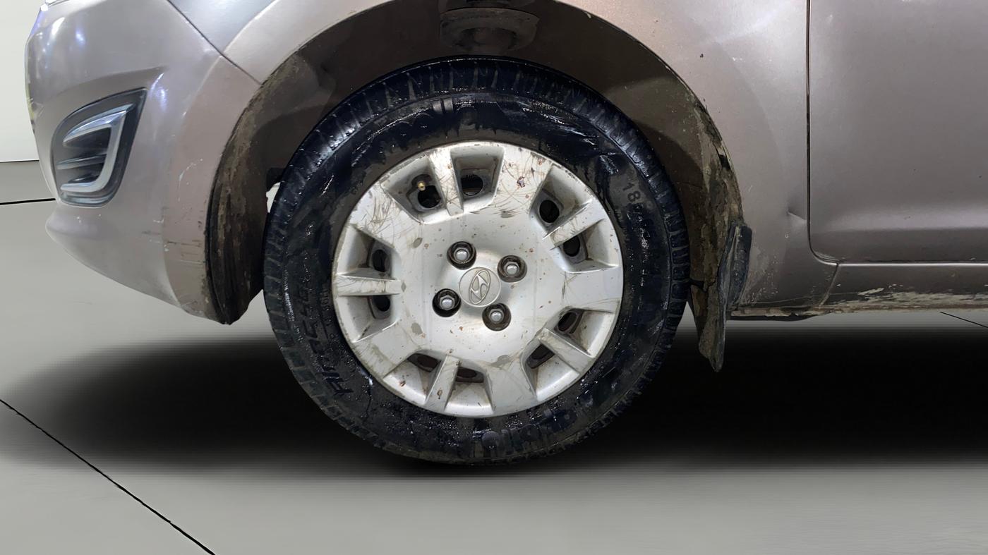 2013 Hyundai i20 MAGNA (O) 1.2, Petrol, Manual, 96,241 km, Left Front Wheel