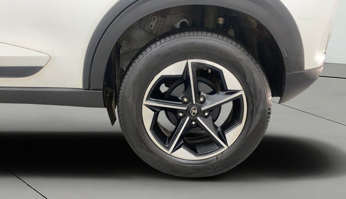 2025 Tata NEXON Fearless Plus (PS) 1.2 iCNG 6MT Dual Tone, CNG, Manual, 15,521 km, Left Rear Wheel