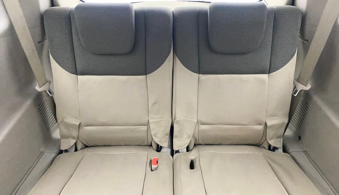 2017 Mahindra XUV500 W6, Diesel, Manual, 76,882 km, Third Seat Row ( optional )