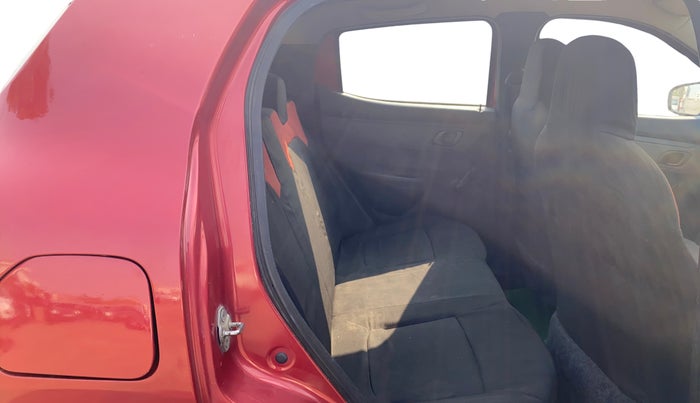 2016 Renault Kwid RXL, Petrol, Manual, 37,435 km, Right Side Rear Door Cabin