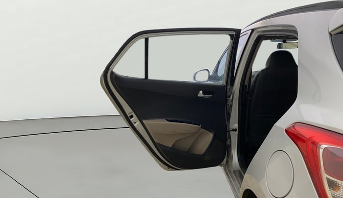 2016 Hyundai Grand i10 ASTA 1.1 CRDI, Diesel, Manual, 1,48,332 km, LHS Rear Door