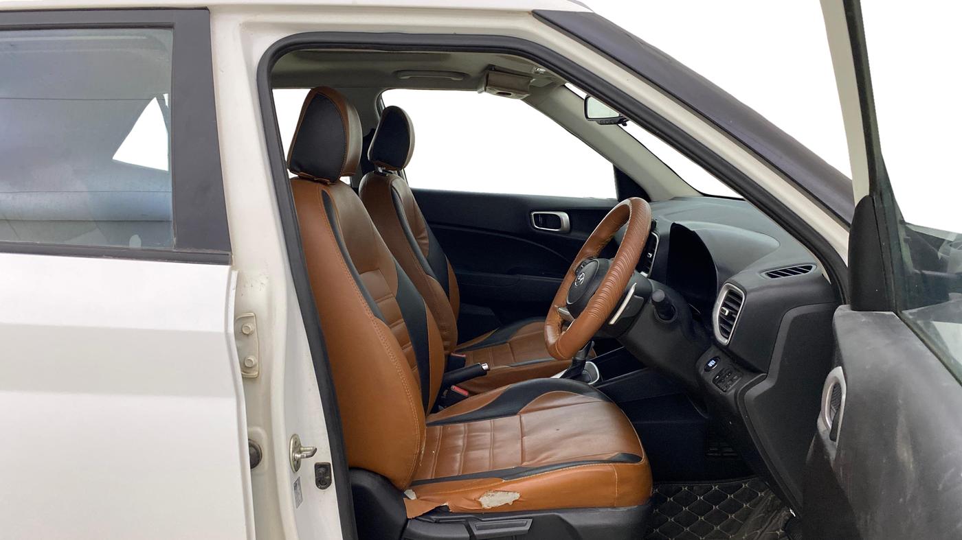 2021 Hyundai VENUE SX PLUS 1.0 TURBO DCT, Petrol, Automatic, 46,618 km, Right Side Front Door Cabin