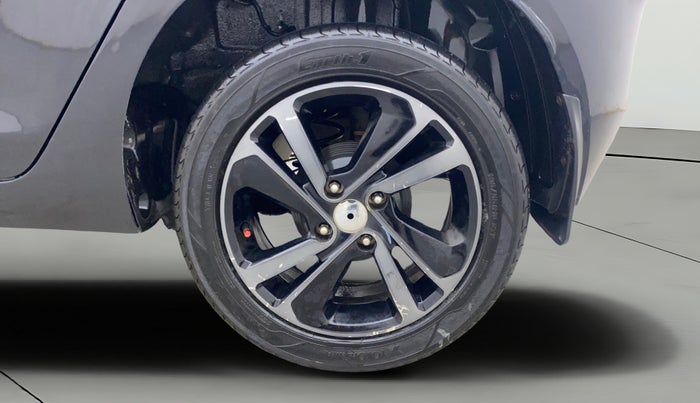 2022 Tata ALTROZ XZ PLUS PETROL DARK EDITION, Petrol, Manual, 80,230 km, Left Rear Wheel