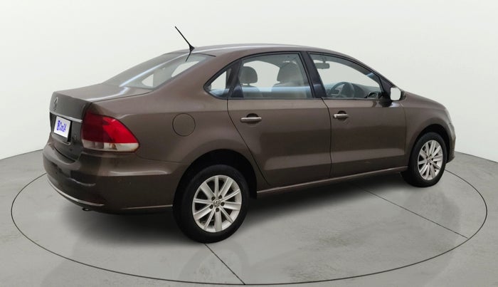 2015 Volkswagen Vento HIGHLINE 1.5 AT, Diesel, Automatic, 1,09,859 km, Right Back Diagonal