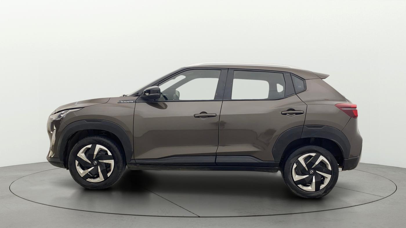 2021 Nissan MAGNITE XL, Petrol, Manual, 48,777 km, Left Side