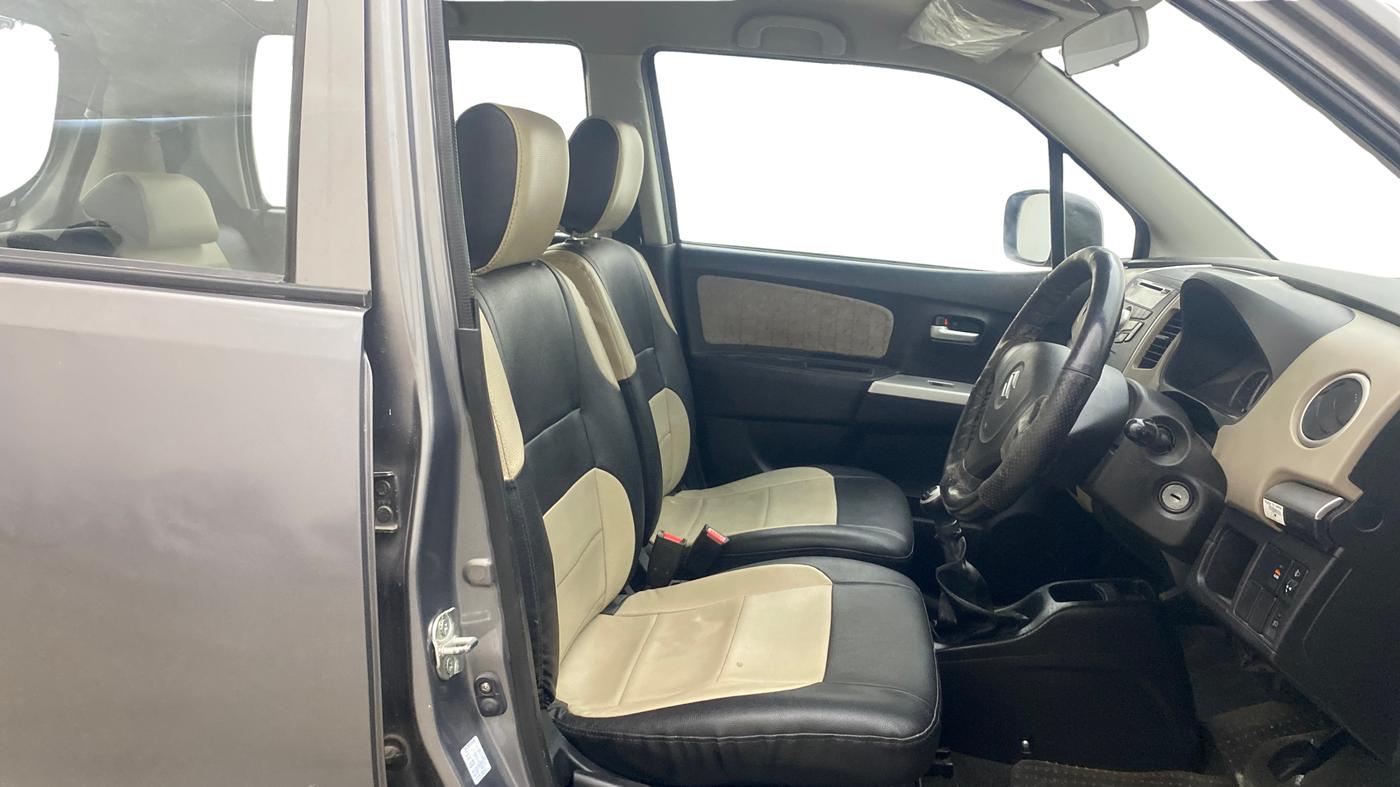 2014 Maruti Wagon R 1.0 VXI, Petrol, Manual, 51,855 km, Right Side Front Door Cabin
