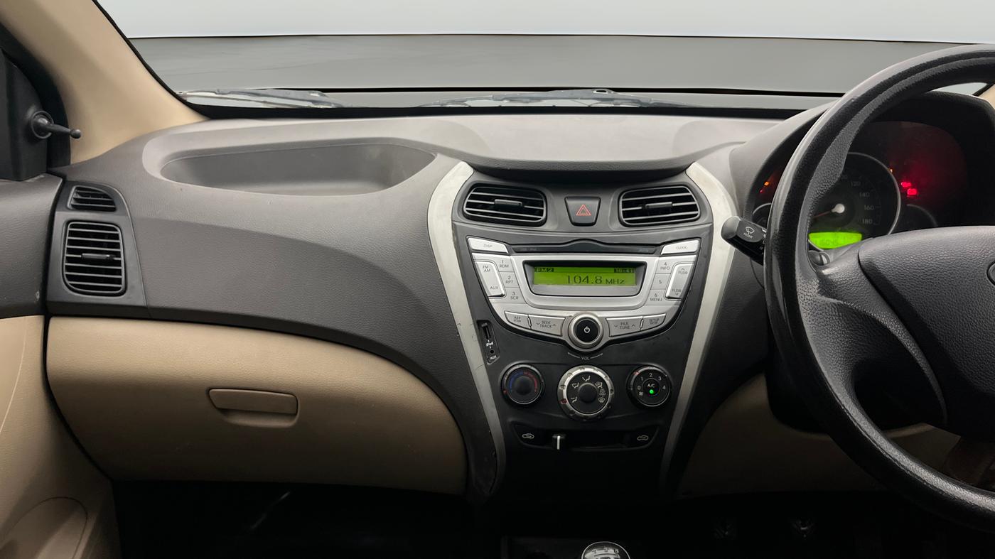 2018 Hyundai Eon MAGNA +, Petrol, Manual, 1,16,115 km, Air Conditioner