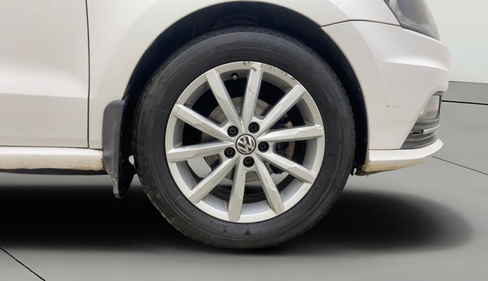 2018 Volkswagen Ameo HIGHLINE1.5L, Diesel, Manual, 1,10,709 km, Right Front Wheel