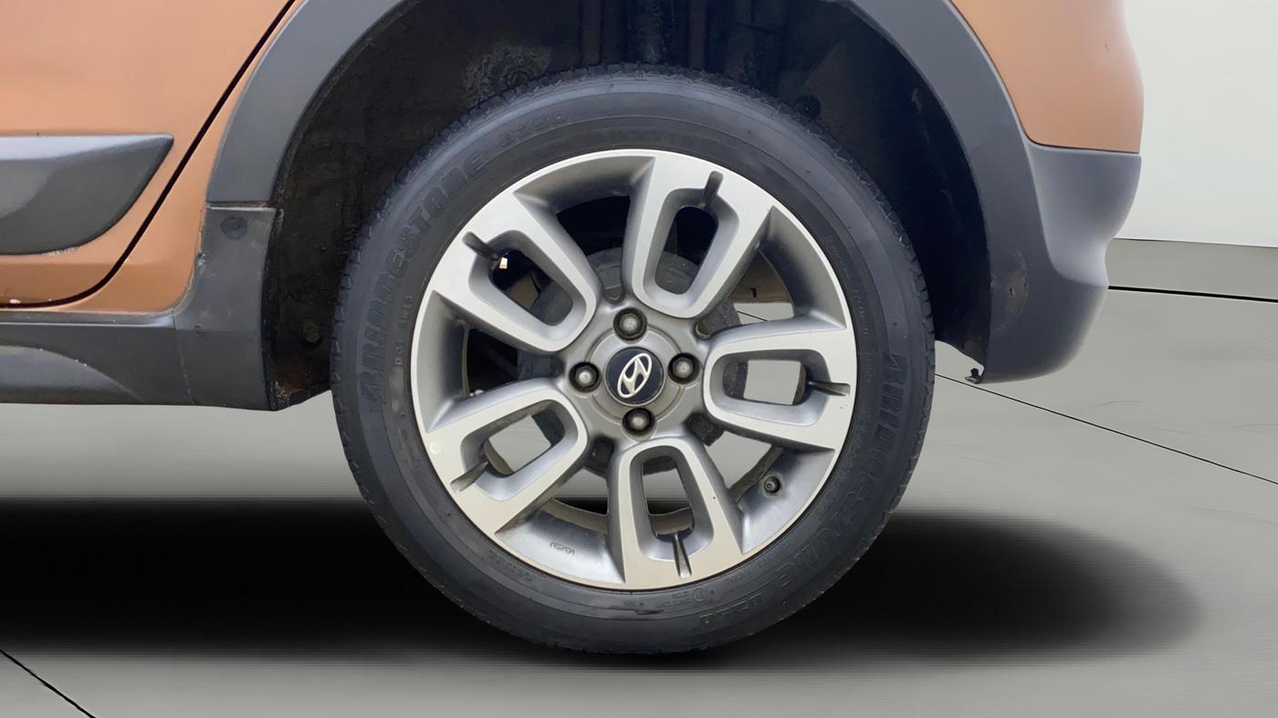 2018 Hyundai i20 Active 1.2 S, Petrol, Manual, 43,067 km, Left Rear Wheel
