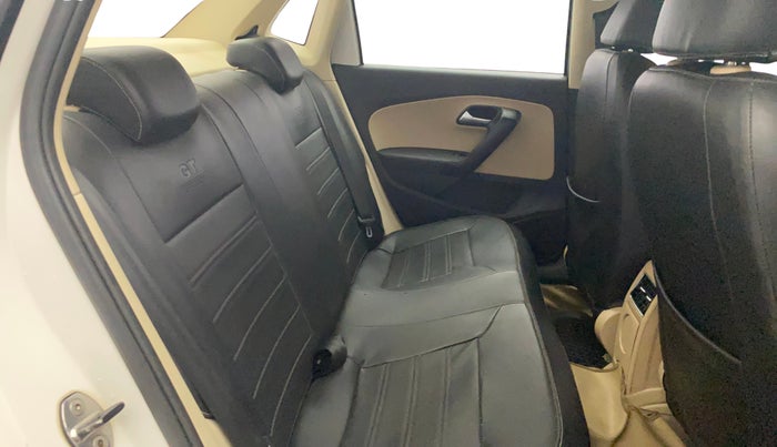 2018 Volkswagen Ameo HIGHLINE PLUS 1.0L 16 ALLOY, Petrol, Manual, 1,14,764 km, Right Side Rear Door Cabin