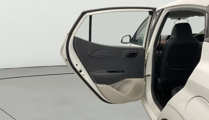 2022 Hyundai AURA S 1.2 CNG, CNG, Manual, 46,514 km, LHS Rear Door