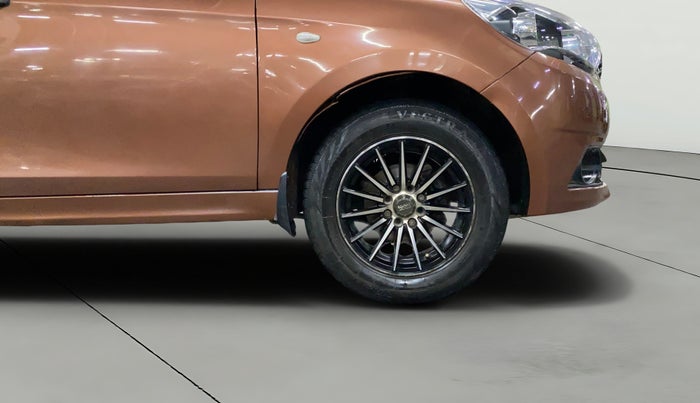 2018 Tata TIGOR XM PETROL, Petrol, Manual, 67,345 km, Right Front Wheel