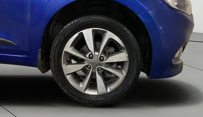 2015 Hyundai Elite i20 ASTA 1.2, Petrol, Manual, 1,01,276 km, Right Front Wheel