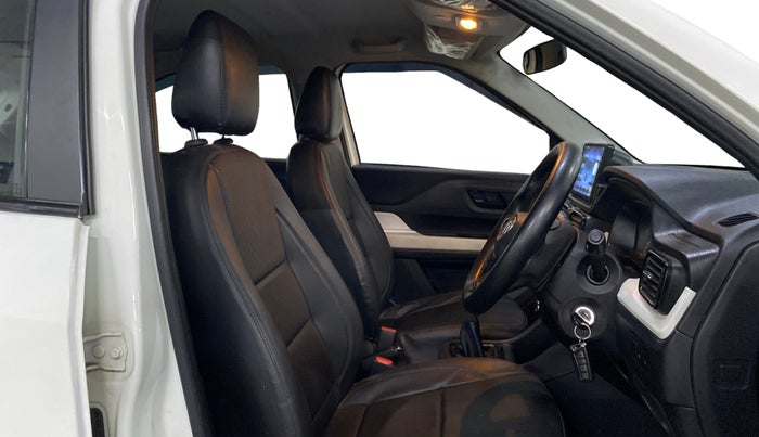 2023 Tata PUNCH PURE MT, Petrol, Manual, 45,900 km, Right Side Front Door Cabin