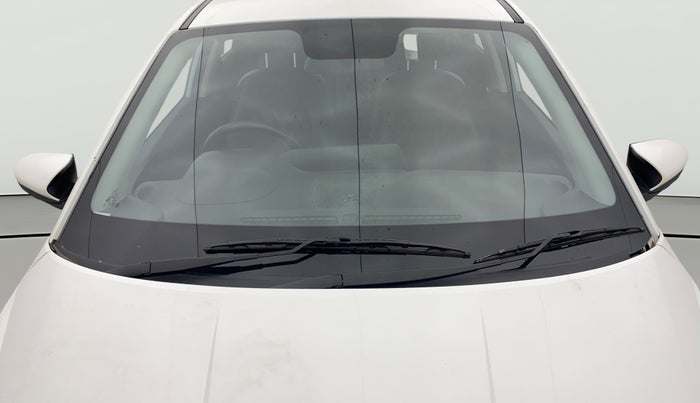 2021 Hyundai NEW I20 ASTA (O) 1.2 MT, Petrol, Manual, 26,302 km, Front Windshield