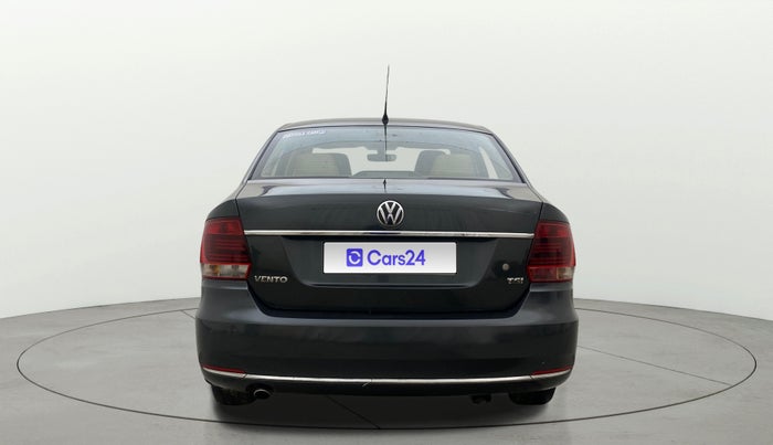 2017 Volkswagen Vento HIGHLINE PETROL AT, Petrol, Automatic, 50,303 km, Back/Rear