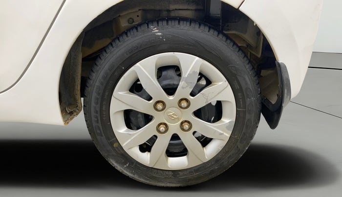 2017 Hyundai Eon SPORTZ, Petrol, Manual, 37,099 km, Left Rear Wheel