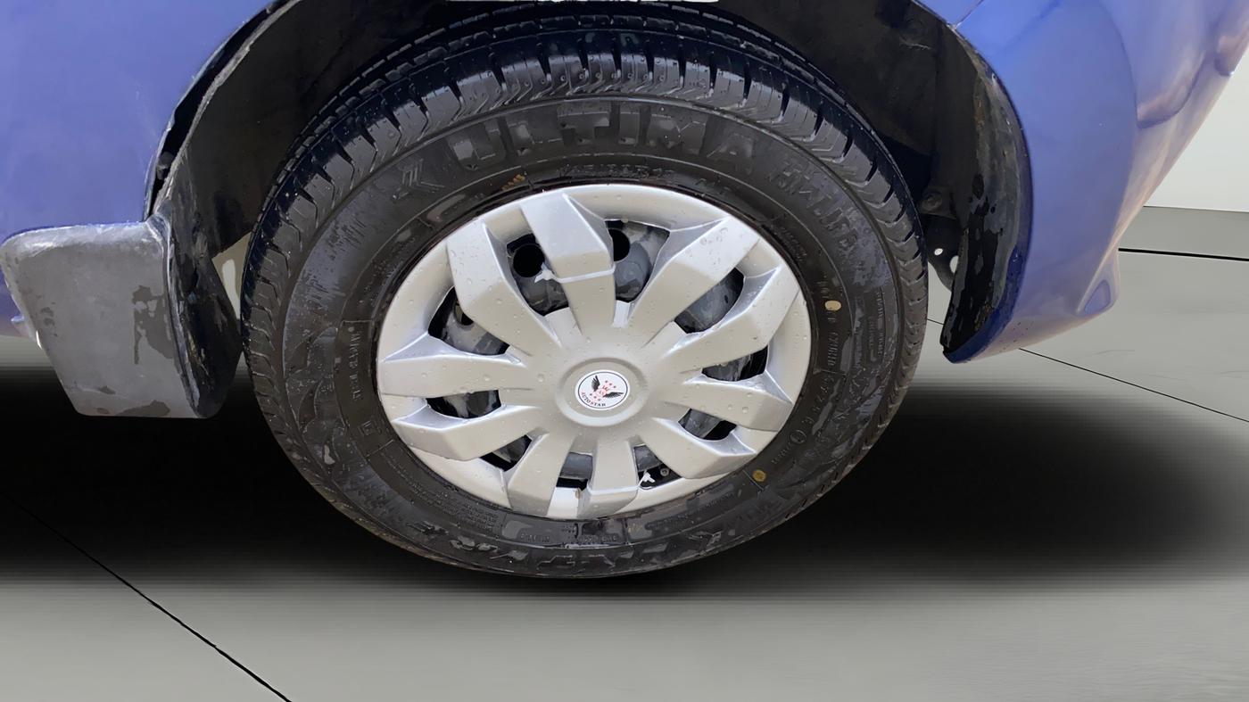 2013 Maruti Alto 800 LXI, Petrol, Manual, 22,528 km, Right Front Wheel