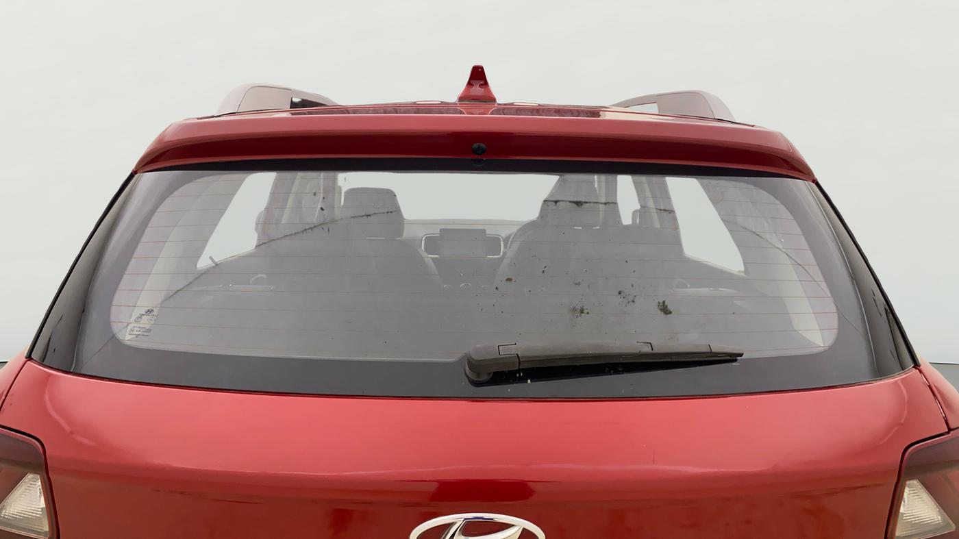 2019 Hyundai VENUE SX 1.0 (O) TURBO, Petrol, Manual, 1,07,269 km, Rear Windshield