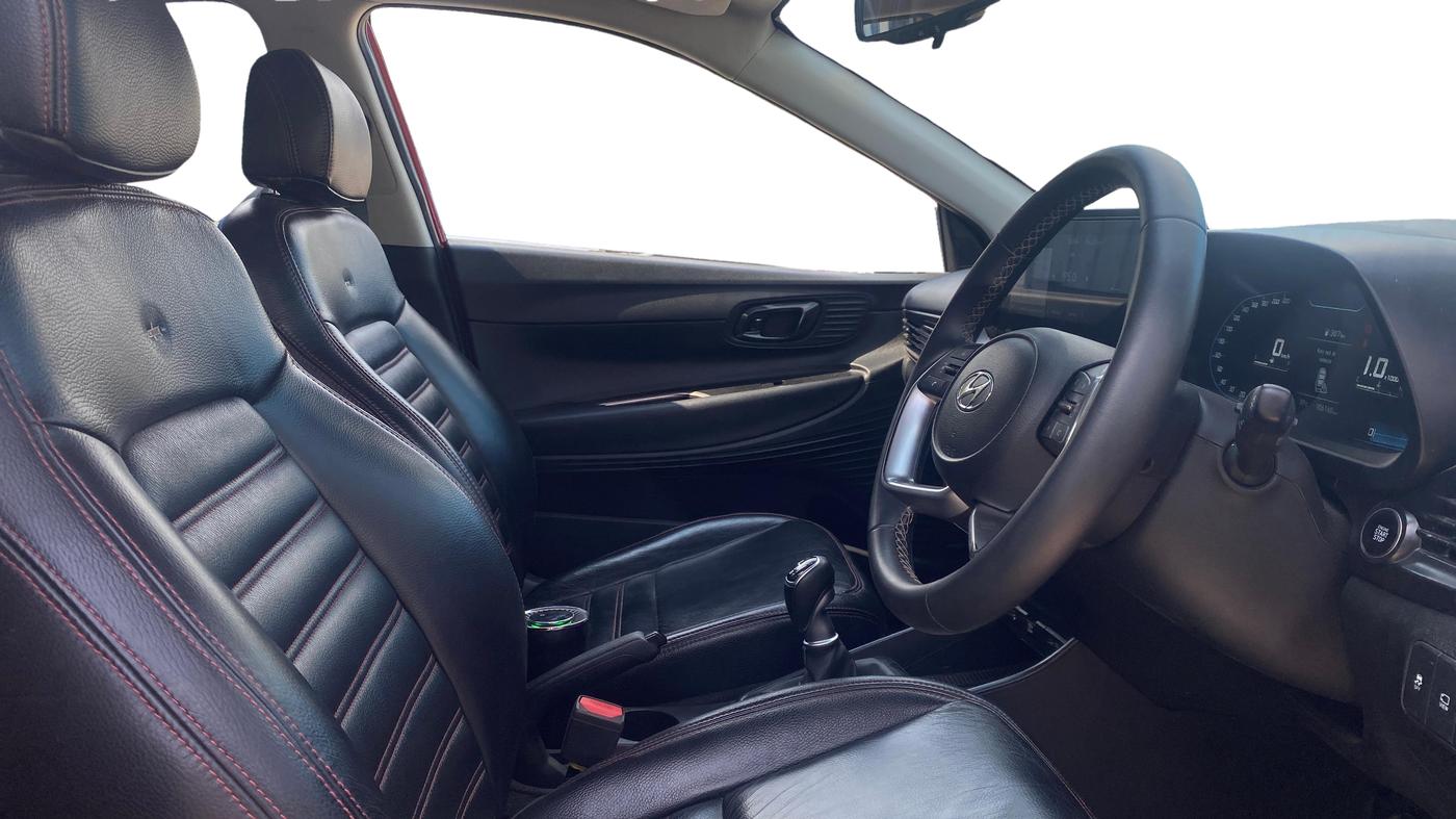 2021 Hyundai NEW I20 ASTA (O) 1.5 CRDI MT, Diesel, Manual, 1,06,158 km, Right Side Front Door Cabin