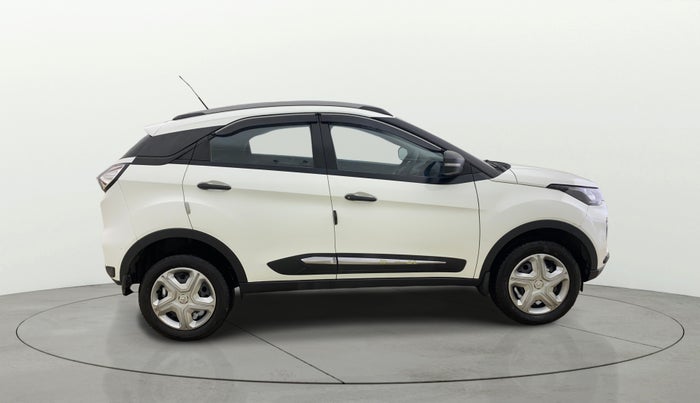2022 Tata NEXON XM PETROL, Petrol, Manual, 56,901 km, Right Side View