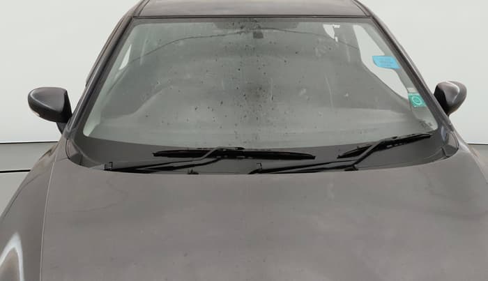 2017 Maruti Baleno DELTA PETROL 1.2, Petrol, Manual, 30,448 km, Front Windshield