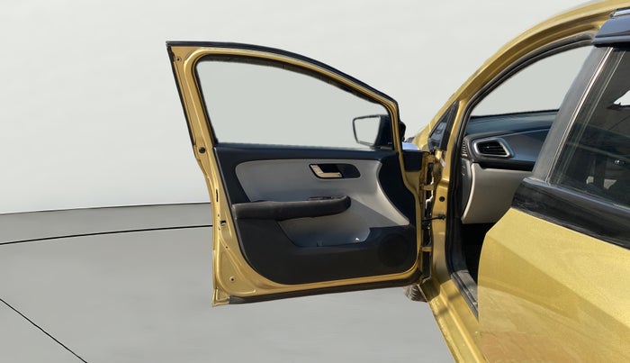 2020 Tata ALTROZ XZ PETROL, Petrol, Manual, 78,334 km, LHS Front Door