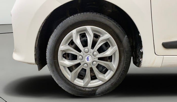 2017 Hyundai Grand i10 SPORTZ 1.2 KAPPA VTVT, CNG, Manual, 98,385 km, Left Front Wheel