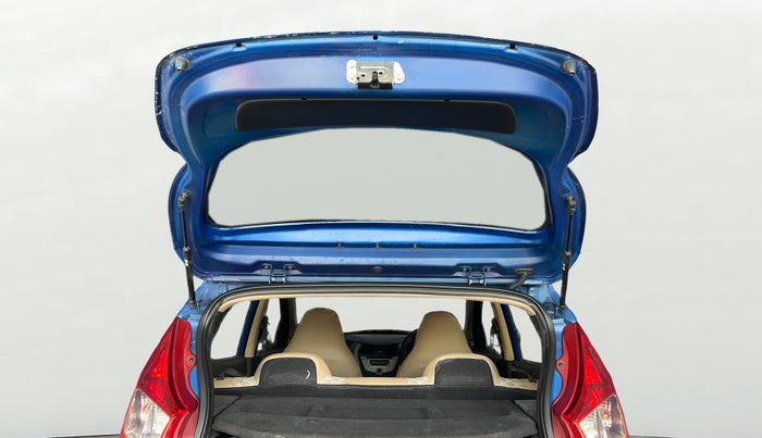 2017 Hyundai Eon MAGNA +, Petrol, Manual, 1,28,841 km, Boot Door Open