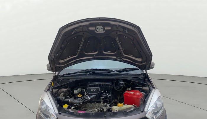 2017 Tata Tiago XZ PETROL, Petrol, Manual, 72,740 km, Open Bonet