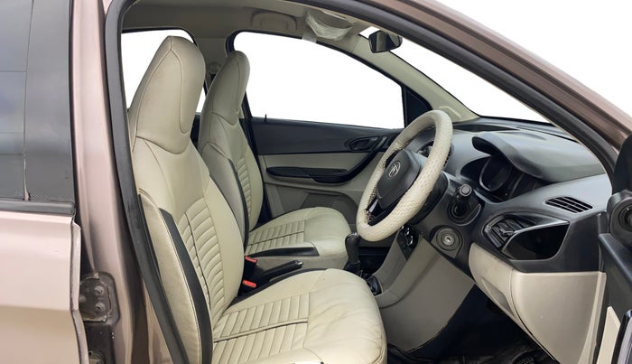 2018 Tata Tiago XT PETROL, Petrol, Manual, 51,732 km, Right Side Front Door Cabin