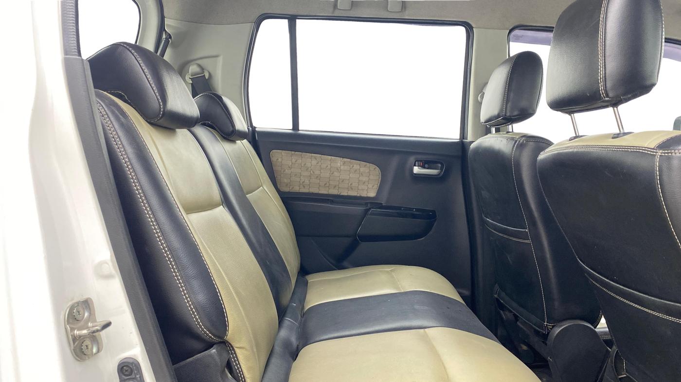 2017 Maruti Wagon R 1.0 VXI, Petrol, Manual, 26,501 km, Right Side Rear Door Cabin