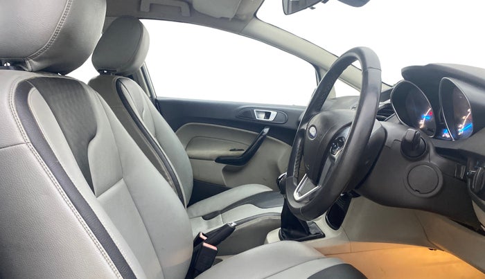 2015 Ford Fiesta TITANIUM DIESEL, Diesel, Manual, 1,35,590 km, Right Side Front Door Cabin