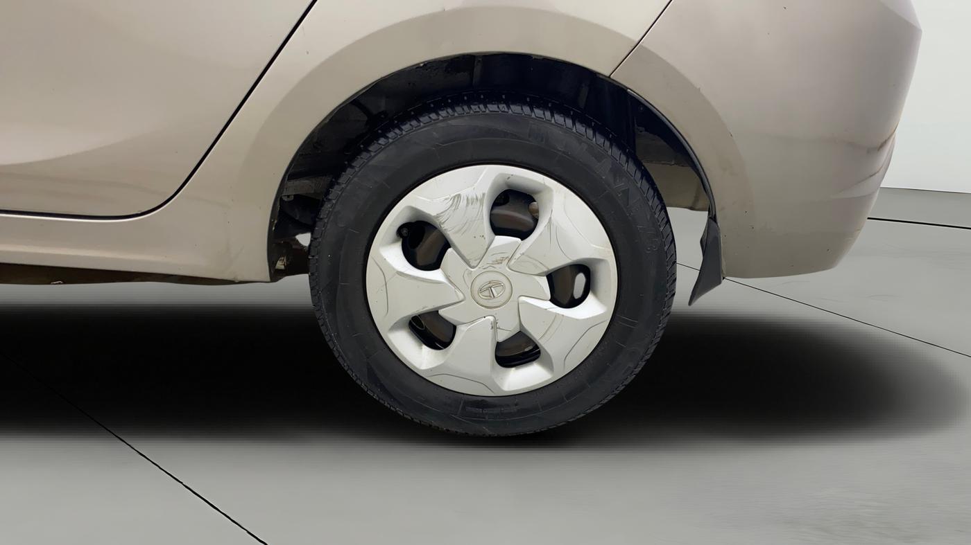 2019 Tata TIGOR XZ PETROL, CNG, Manual, 79,916 km, Left Rear Wheel