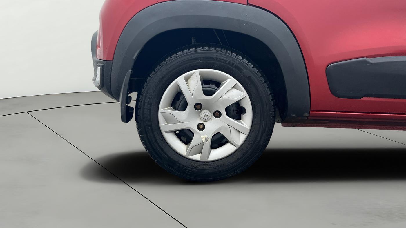 2020 Renault Kwid RXT 1.0 (O), Petrol, Manual, 38,473 km, Right Rear Wheel