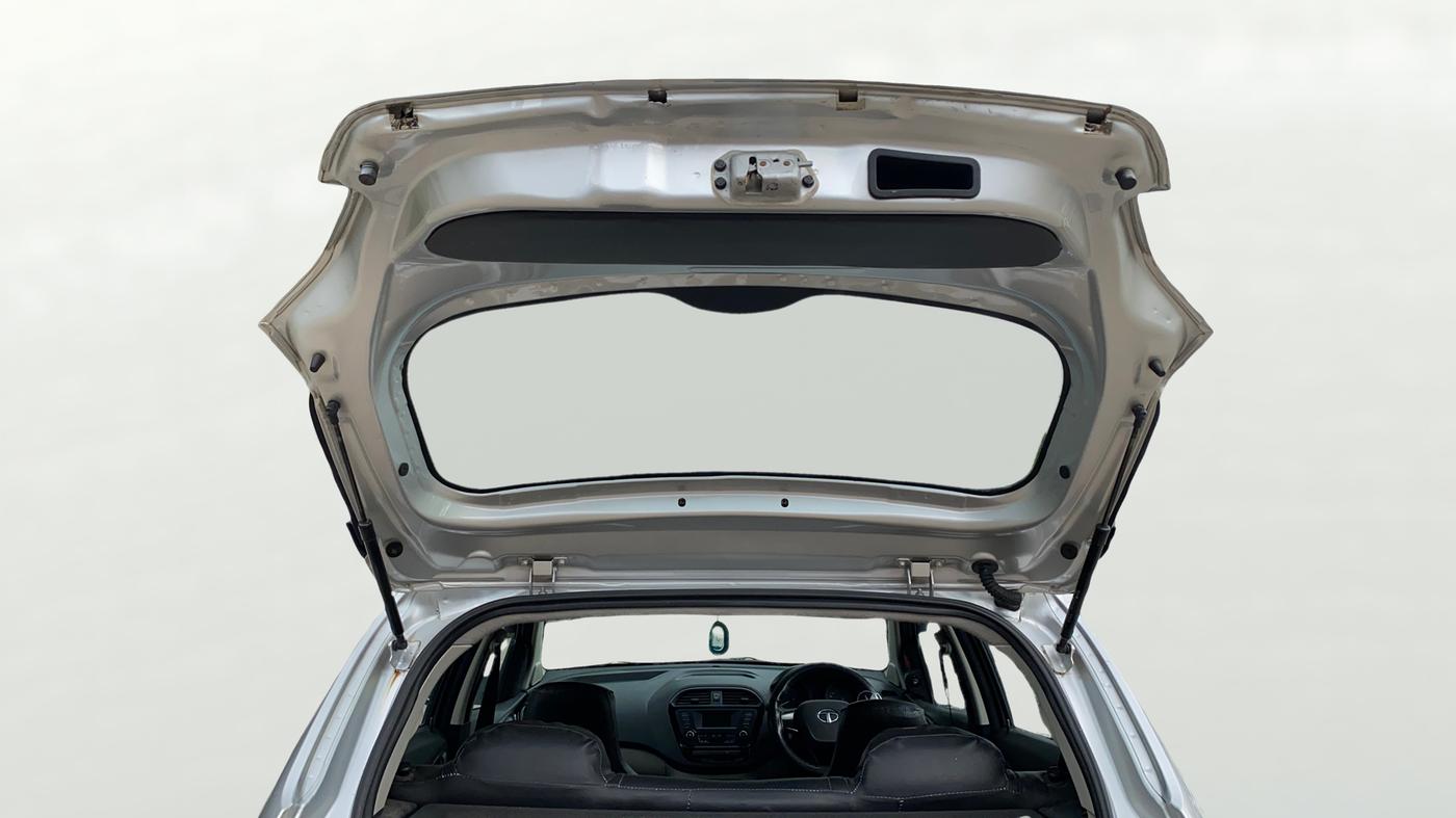 2018 Tata Tiago XT PETROL, Petrol, Manual, 73,023 km, Boot Door Open