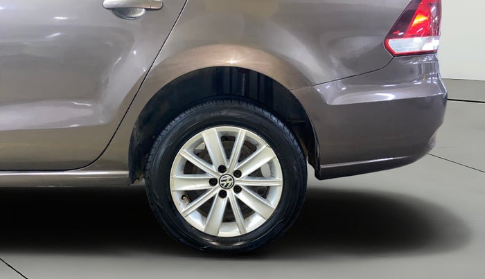 2016 Volkswagen Vento HIGHLINE 1.6 MPI, Petrol, Manual, 88,515 km, Left Rear Wheel