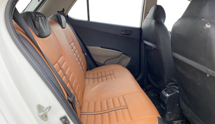 2018 Hyundai Grand i10 MAGNA 1.2 KAPPA VTVT, Petrol, Manual, 44,219 km, Right Side Rear Door Cabin