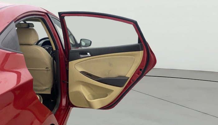 2015 Hyundai Verna FLUIDIC 4S1.6 VTVT SX O, Petrol, Manual, 70,607 km, RHS Rear Door