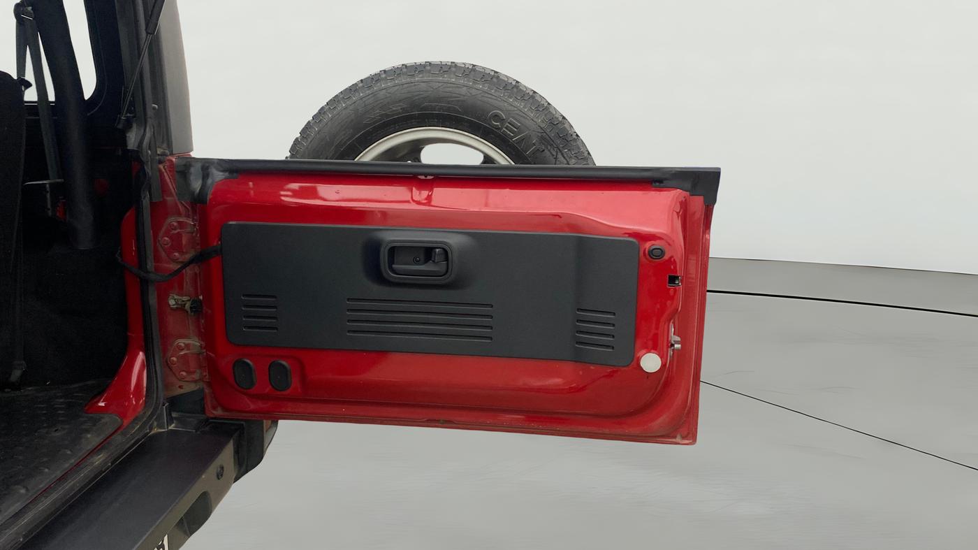 2022 Mahindra Thar LX PETROL HT 4WD AT, Petrol, Automatic, 40,994 km, Boot Open Zoomed View