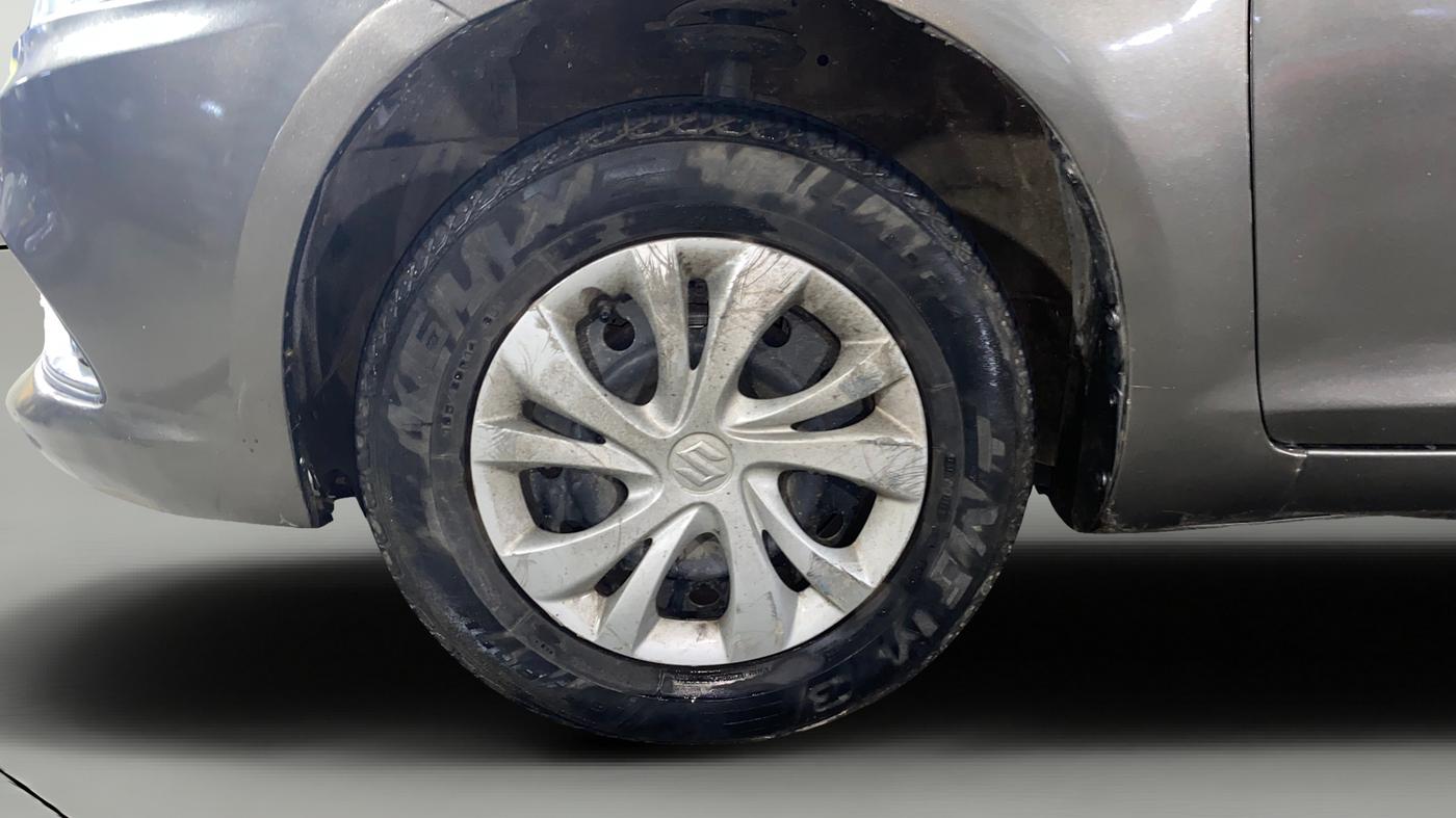 2017 Maruti Swift Dzire VDI, Diesel, Manual, 1,34,543 km, Left Front Wheel