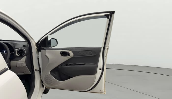 2023 Hyundai GRAND I10 NIOS MAGNA 1.2 KAPPA VTVT, Petrol, Manual, 32,543 km, RHS Front Door