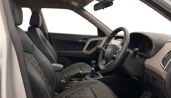 2017 Hyundai Creta SX PLUS 1.6 PETROL, Petrol, Manual, 70,673 km, Right Side Front Door Cabin