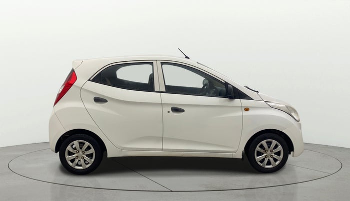 2012 Hyundai Eon MAGNA +, Petrol, Manual, 73,444 km, Right Side View