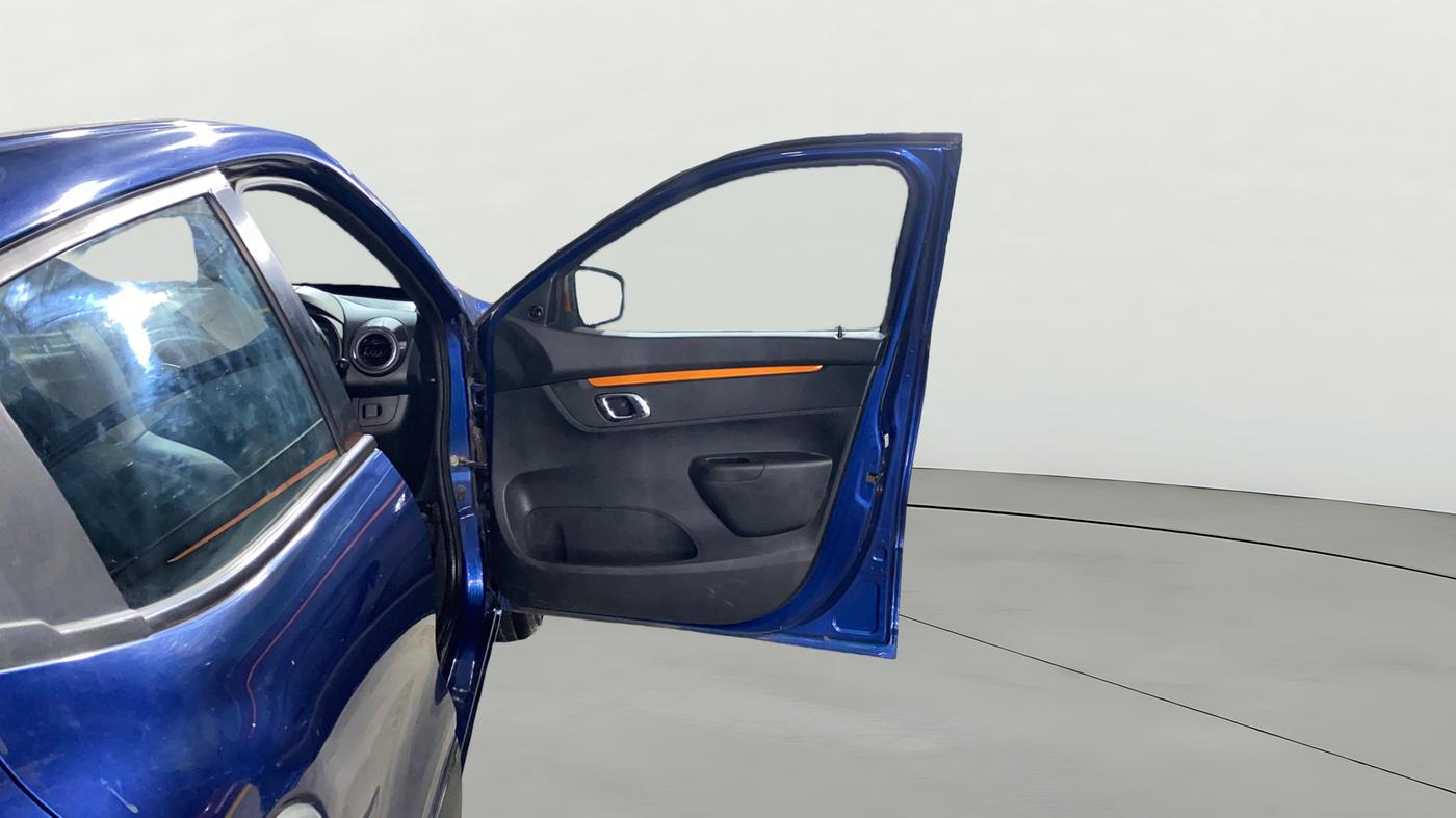 2020 Renault Kwid CLIMBER 1.0 AMT (O), Petrol, Automatic, 61,876 km, RHS Front Door