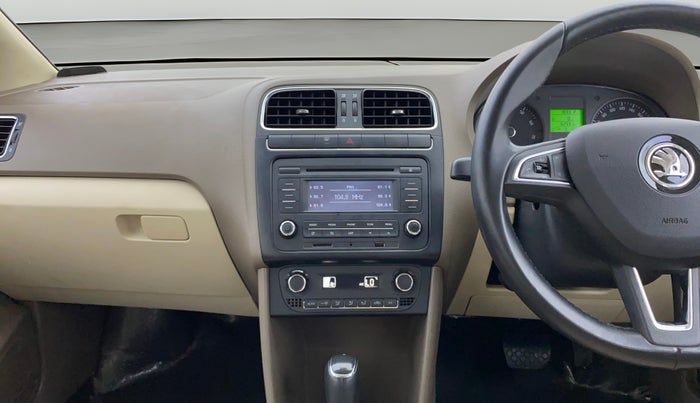 2014 Skoda Rapid ELEGANCE 1.6 MPI AT, Petrol, Automatic, 62,543 km, Air Conditioner