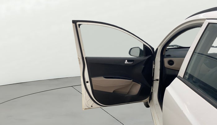 2016 Hyundai Grand i10 ASTA (O) AT 1.2 KAPPA VTVT, CNG, Automatic, 75,556 km, LHS Front Door